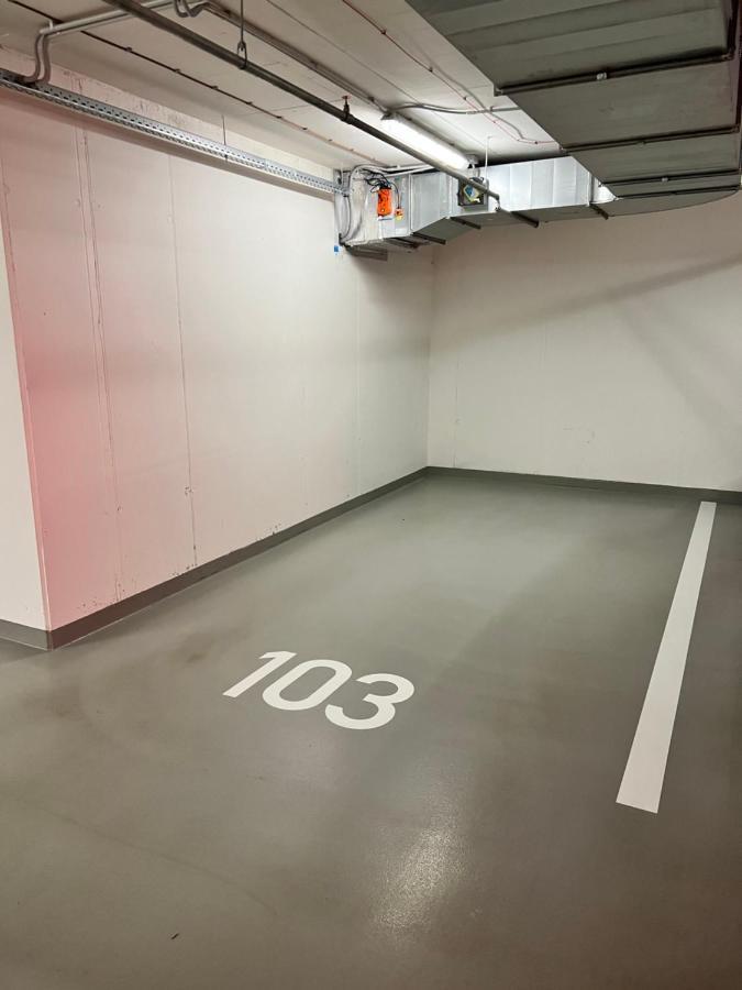 White Pearl Studio With Parking In Holesovice Prague Ngoại thất bức ảnh